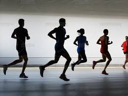 随着湖人绝杀，快船逆转、太阳惨败，西部彻底乱套，最新排名如下